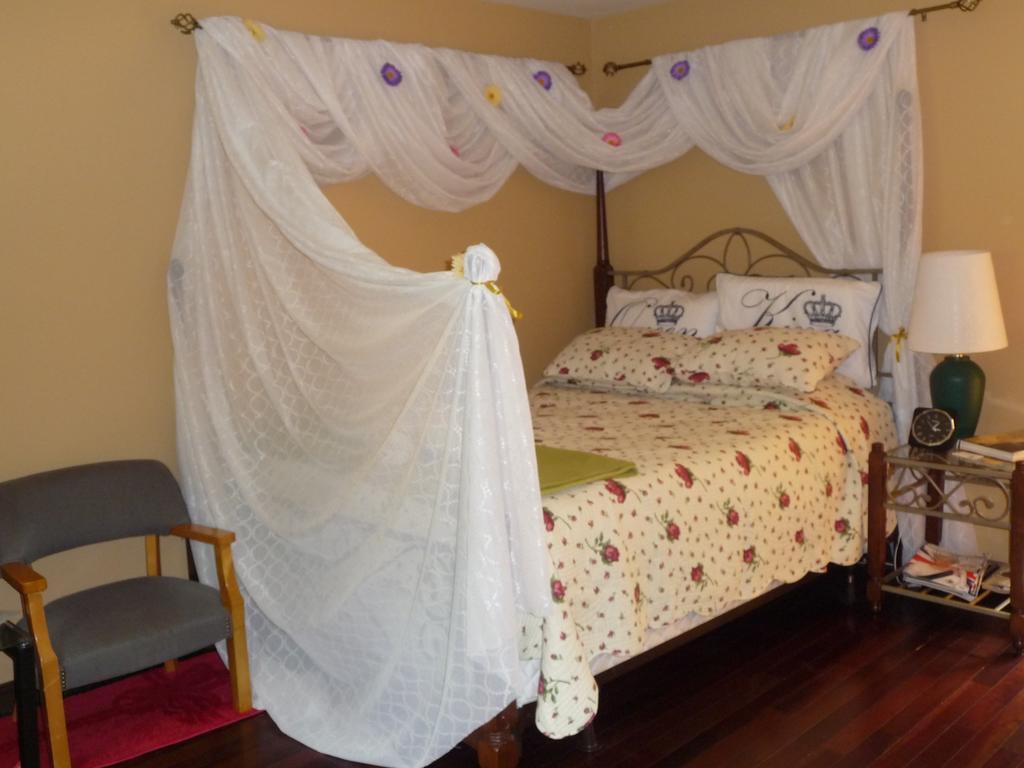 Davis Brook Retreat Bed & Breakfast ซีเชลท์ ภายนอก รูปภาพ
